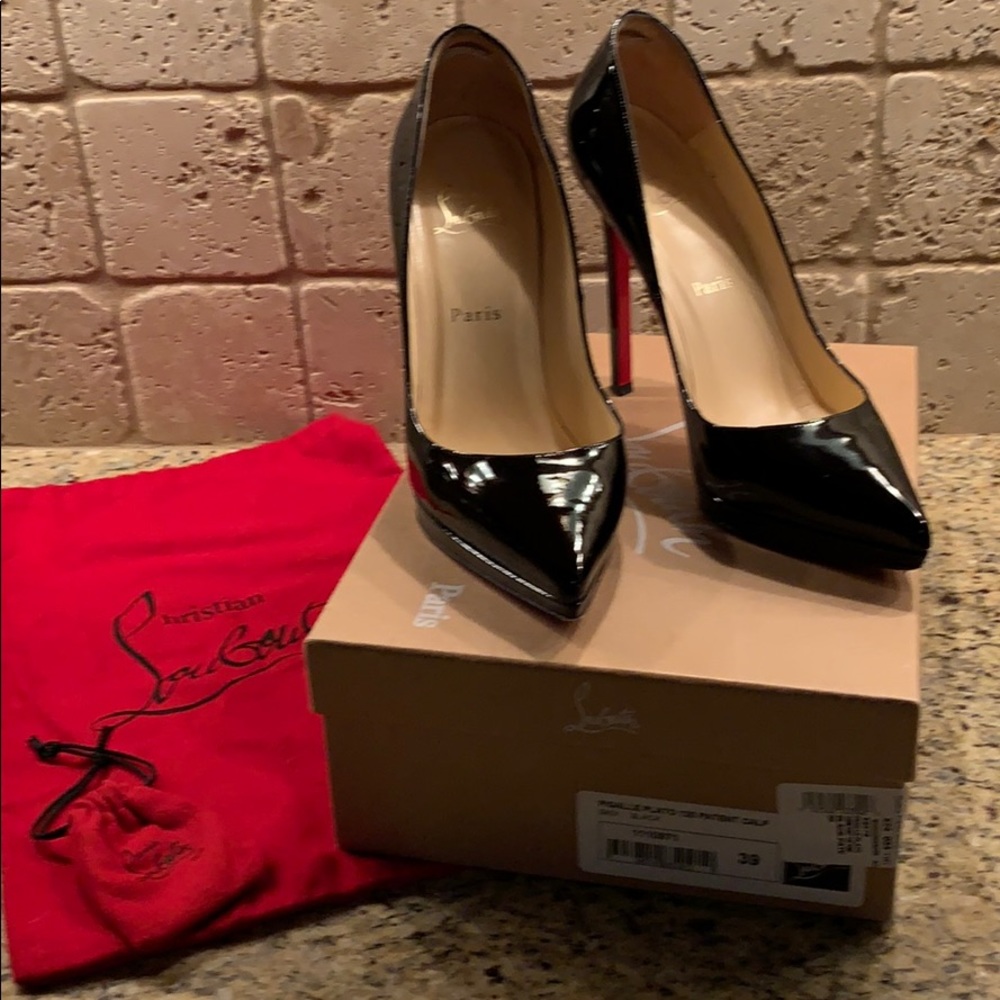 Christian Louboutin Pigalle Plato size 39/9